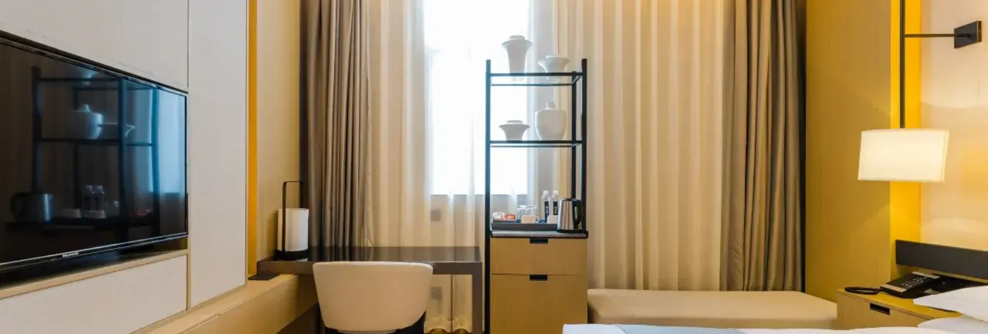 Romantic Couples Room