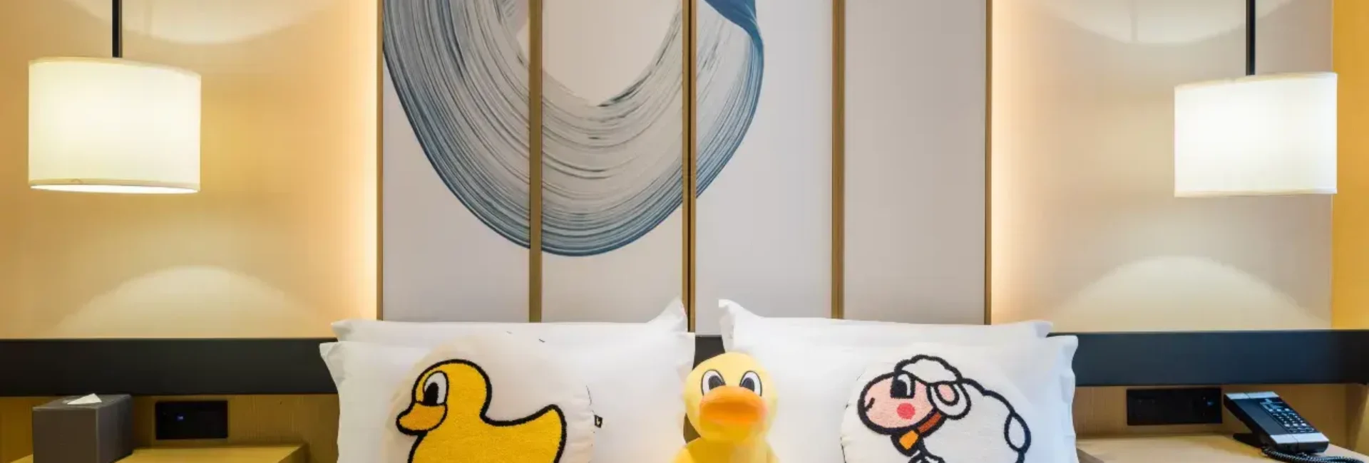 B.duck Theme Room