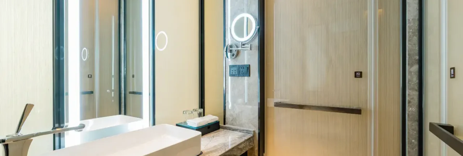 Deluxe Parent-child Room